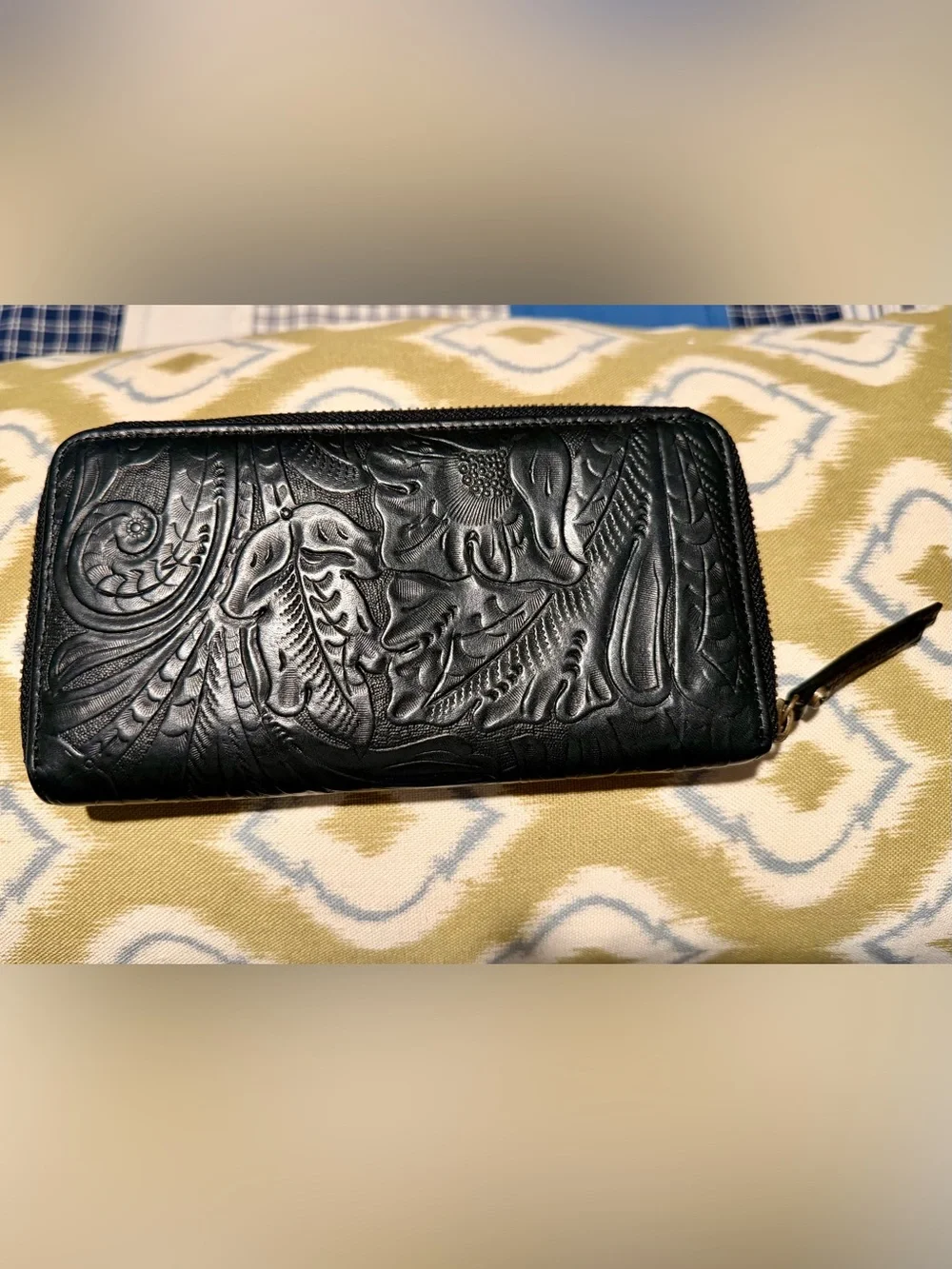 NWOT Beautiful Black Tooled Floral-Embossed Leather Zip-Around Wallet